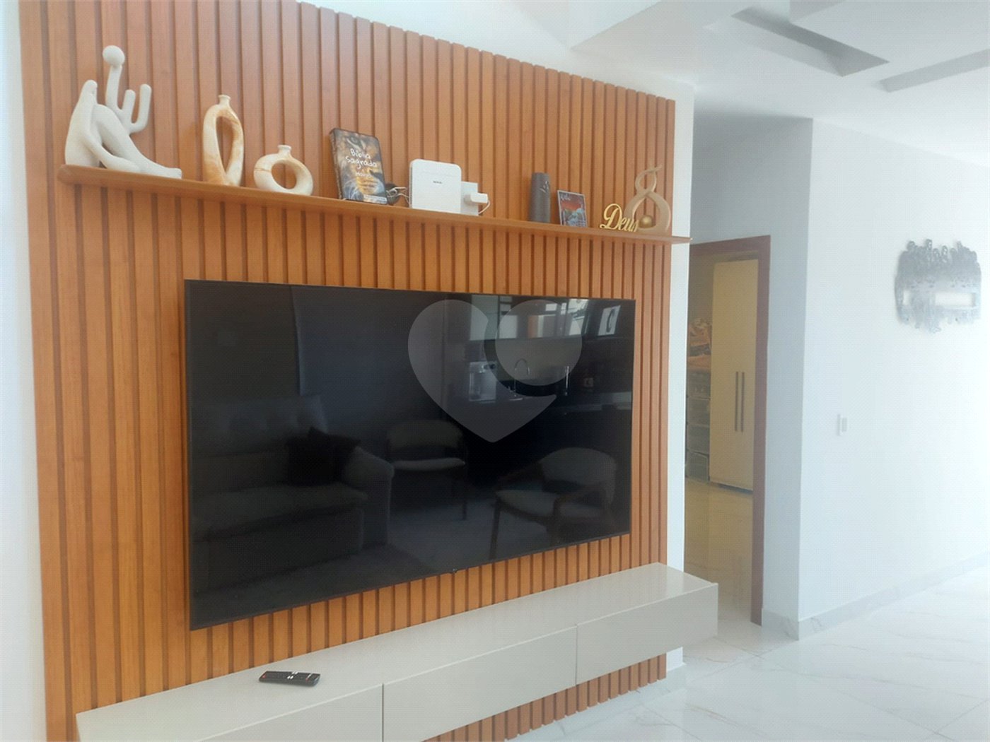 Casa à venda com 4 quartos, sendo 3 suítes, em Ogiva, Cabo Frio, RJ