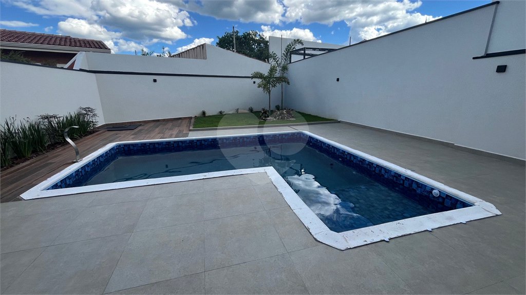 Casa Térrea à venda com 3 suítes em Nova Gardênia, Atibaia, SP