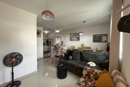 Casa à venda com 3 quartos, sendo 1 suíte,  no condomínio Capigaí, São Paulo - SP