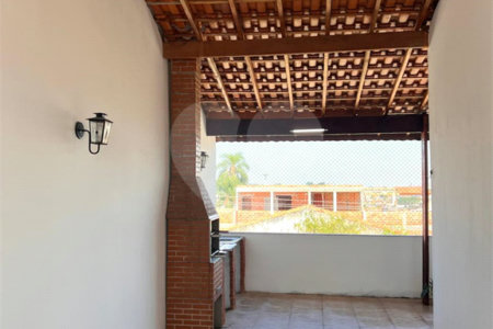 Sobrado à venda com 2 quartos, sendo 1 suíte, em Vila Correa, Ferraz de Vasconcelos, SP