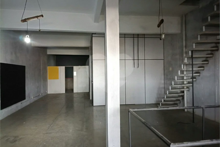 Prédio à venda em Imirim, São Paulo, SP