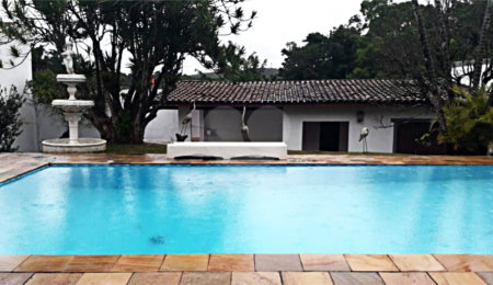 Casa à venda com 3 quartos, sendo 1 suíte,  no condomínio Chacarás Bela Vista, Mairiporã - SP
