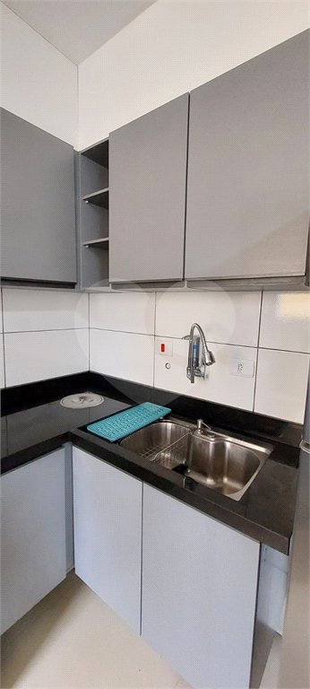 Apartamento à venda com 2 quartos em Vila Erna, São Paulo, SP