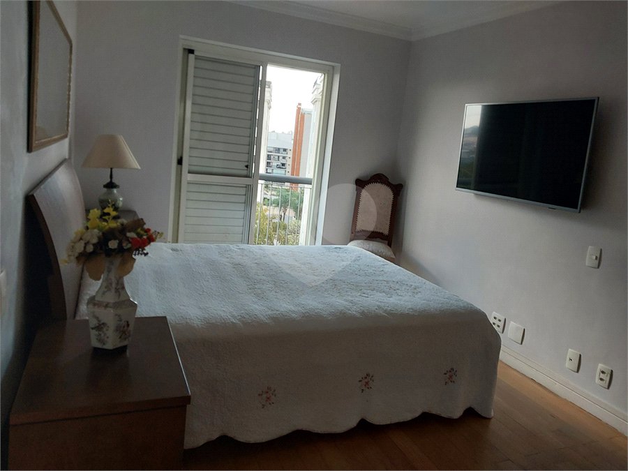 Apartamento à venda com 3 quartos, sendo 2 suítes,  em Cidade São Francisco, São Paulo, SP