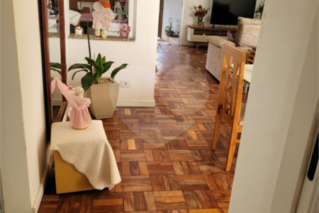 Casa Térrea à venda com 4 quartos, sendo 1 suíte,  em Vila Nova Socorro, Mogi das Cruzes, SP