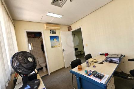 Sala à venda em Campo Belo, São Paulo, SP