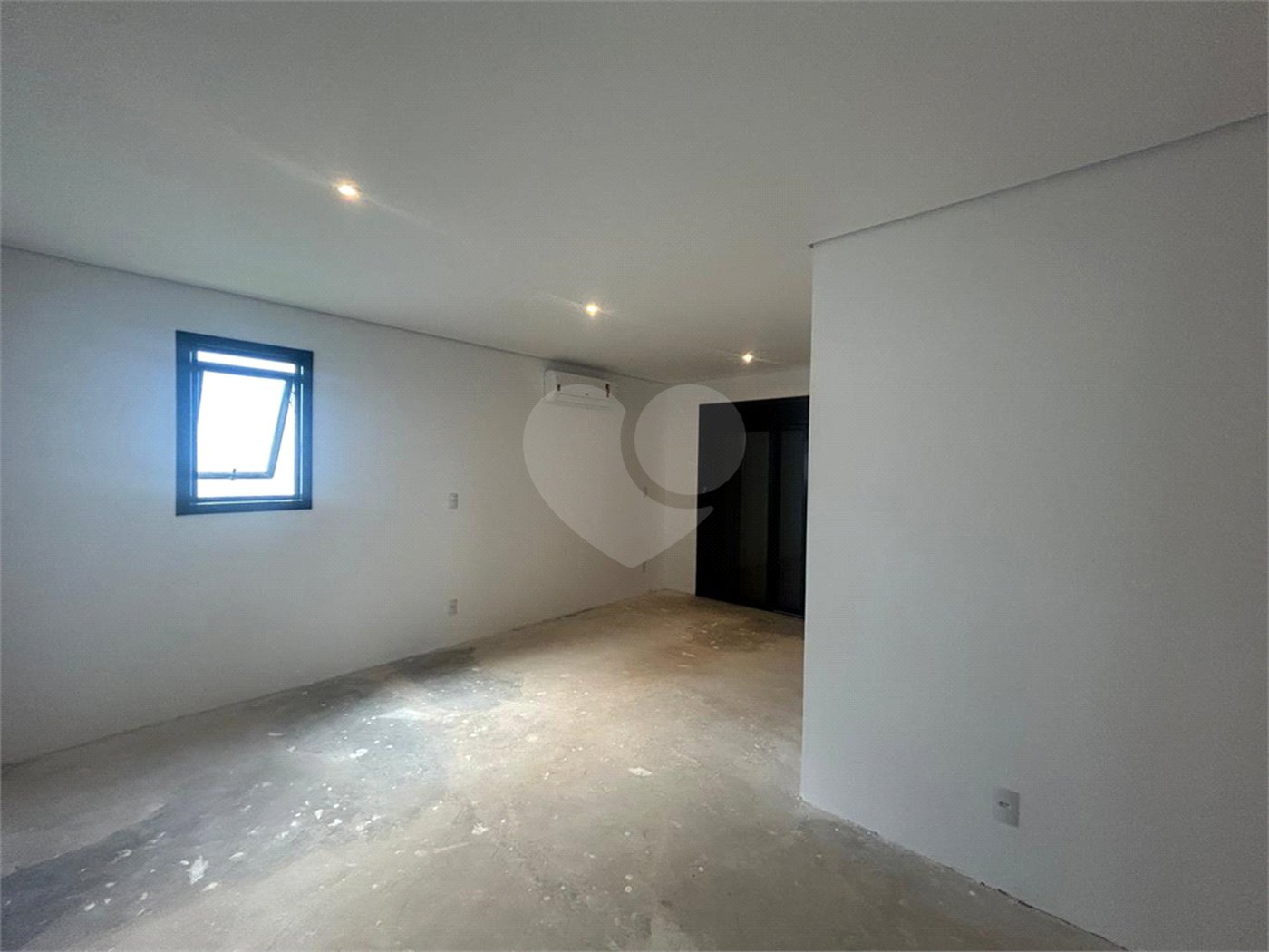 Casa à venda com 3 quartos, sendo 1 suíte, no condomínio Alphaville Castelo, Itu - SP