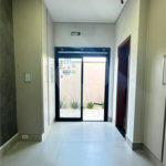Casa à venda com 3 quartos, sendo 2 suítes, no condomínio Residencial Maria Dulce, Indaiatuba - SP
