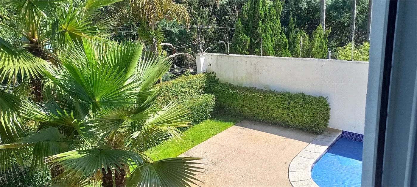Sobrado à venda ou para alugar com 7 quartos, sendo 4 suítes, em Cidade Jardim, São Paulo, SP