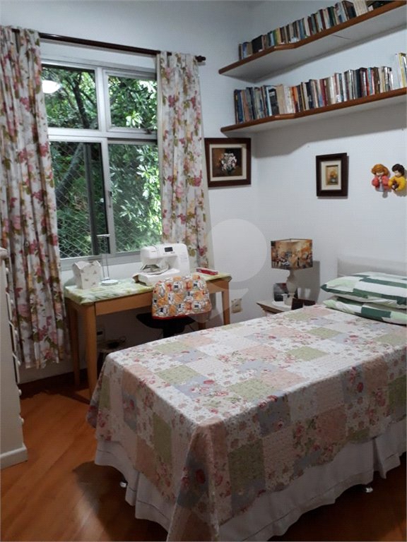 Apartamento à venda com 3 quartos, sendo 1 suíte, em Botafogo, Rio de Janeiro, RJ