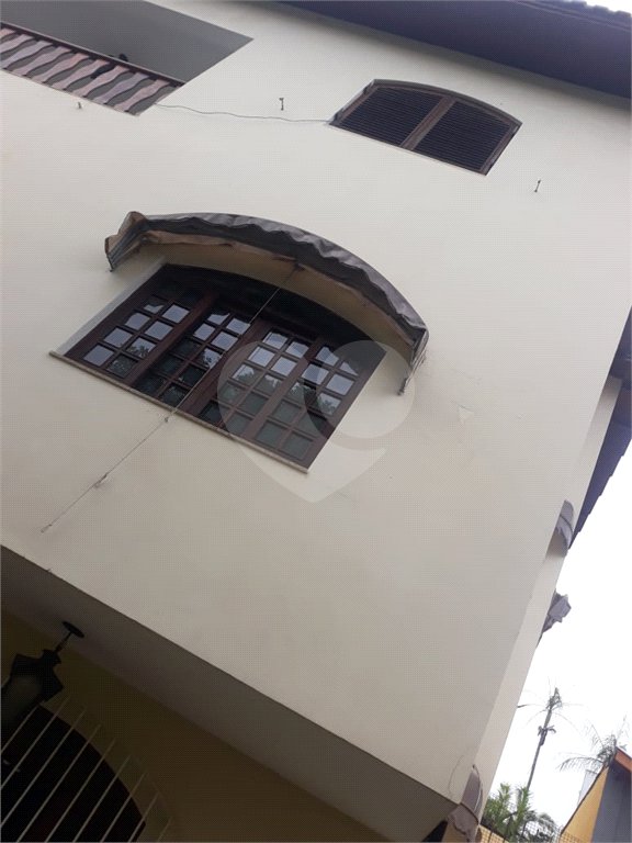 Sobrado à venda com 3 quartos, sendo 1 suíte, em Jardim Flórida, São Roque, SP