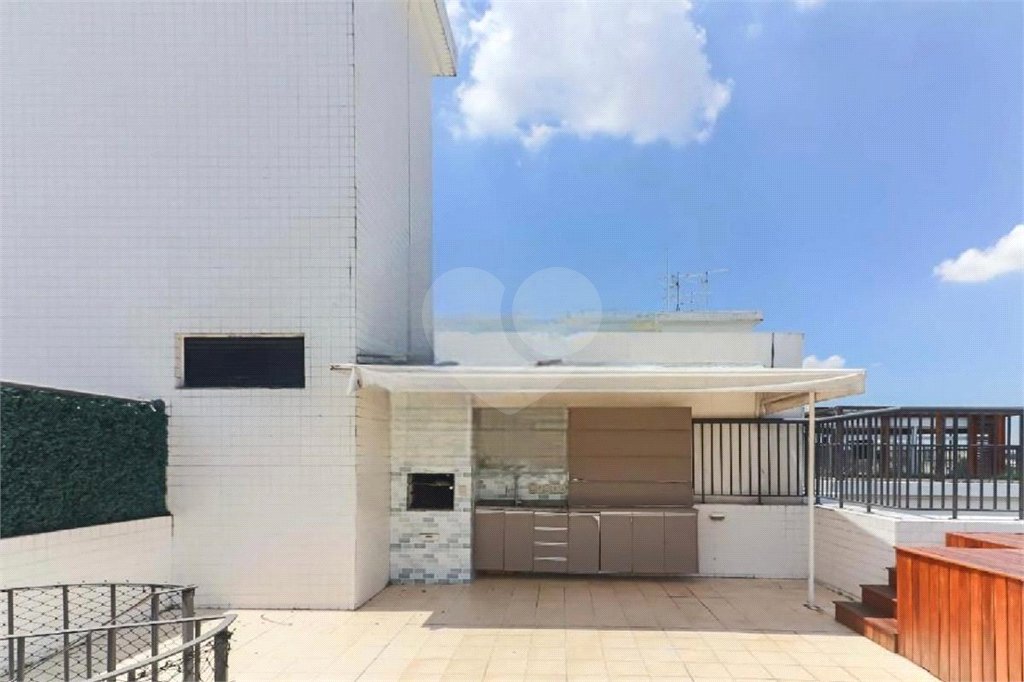 Apartamento à venda com 3 quartos, sendo 1 suíte,  em Cidade São Francisco, São Paulo, SP
