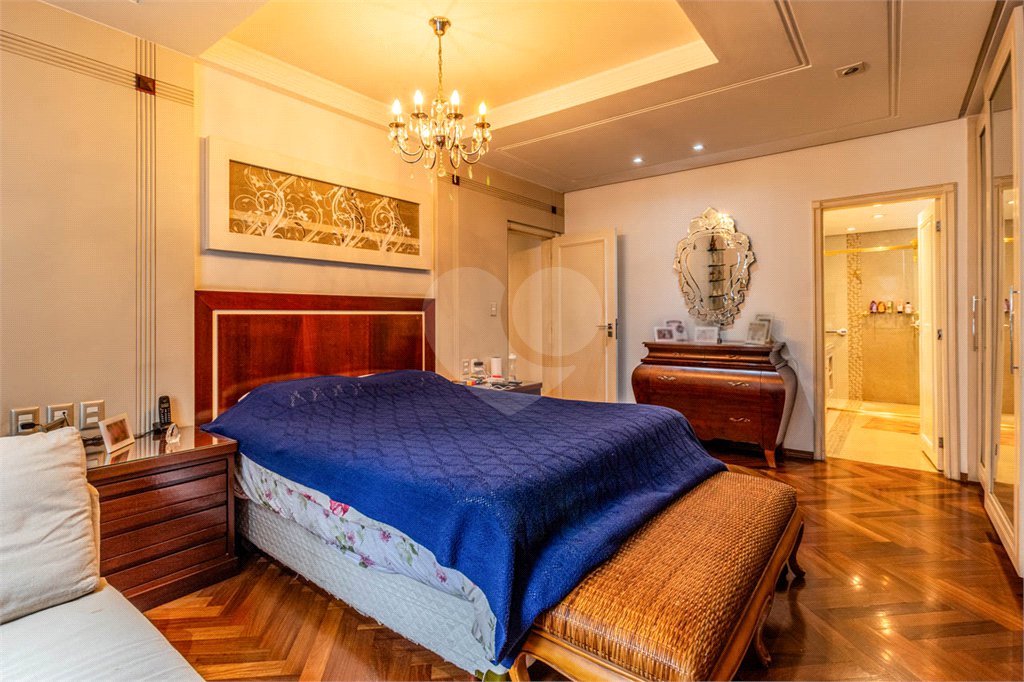 Apartamento à venda com 3 suítes em Bela Vista, São Paulo, SP