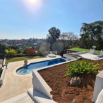 Casa à venda com 3 suítes no condomínio Estância Marambaia, Vinhedo - SP