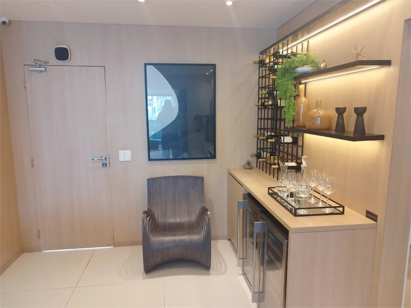 Apartamento à venda com 3 quartos, sendo 2 suítes, em Jardim das Acácias, São Paulo, SP