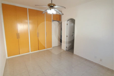 Casa à venda com 5 quartos, sendo 3 suítes,  no condomínio Estância Marambaia, Vinhedo - SP