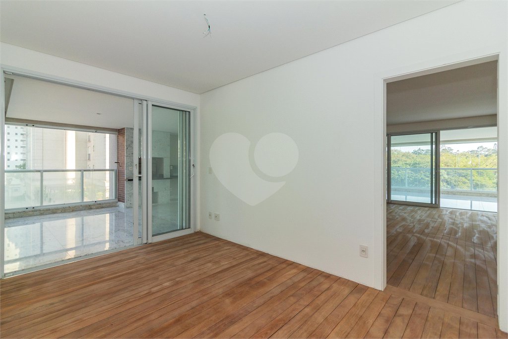 Apartamento à venda com 4 suítes em Ibirapuera, São Paulo, SP
