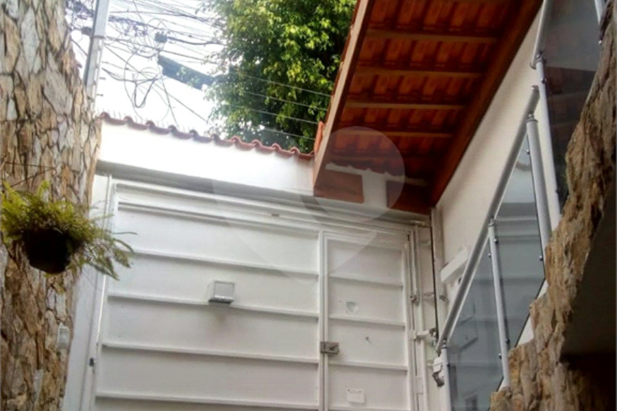 Sobrado à venda com 3 suítes em Itaquera, São Paulo, SP