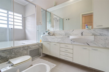 Casa de Vila à venda com 3 quartos, sendo 1 suíte,  em Granja Julieta, São Paulo, SP