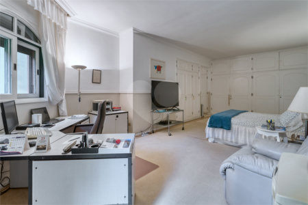Casa à venda com 5 quartos, sendo 4 suítes, em Brooklin Velho, São Paulo, SP