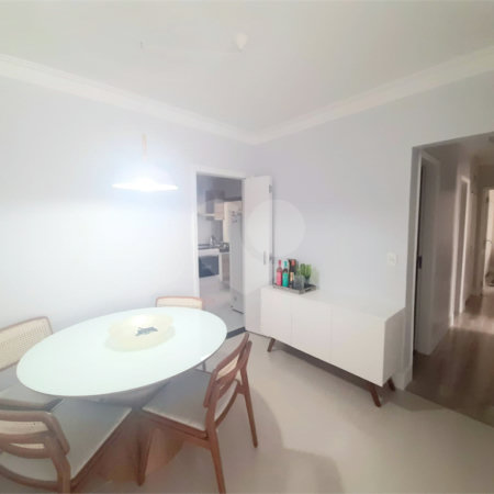 Apartamento à venda com 3 quartos em Moema, São Paulo, SP
