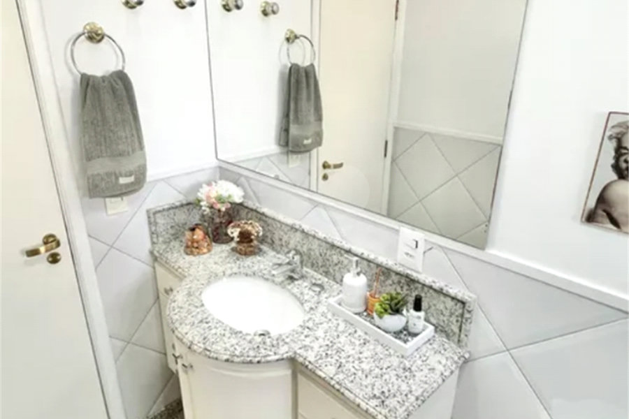 Apartamento à venda com 3 quartos, sendo 1 suíte, em Santana, São Paulo, SP