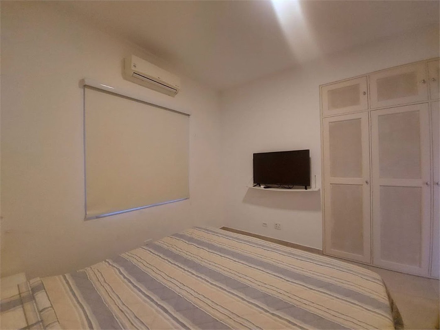 Apartamento com 4 dormitórios à venda, 120 m² por R$ 700.000,00 - Pitangueiras - Guarujá/SP
