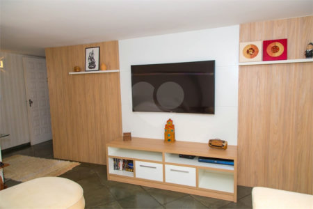Casa à venda com 4 quartos, sendo 1 suíte, no Centro, Atibaia, SP