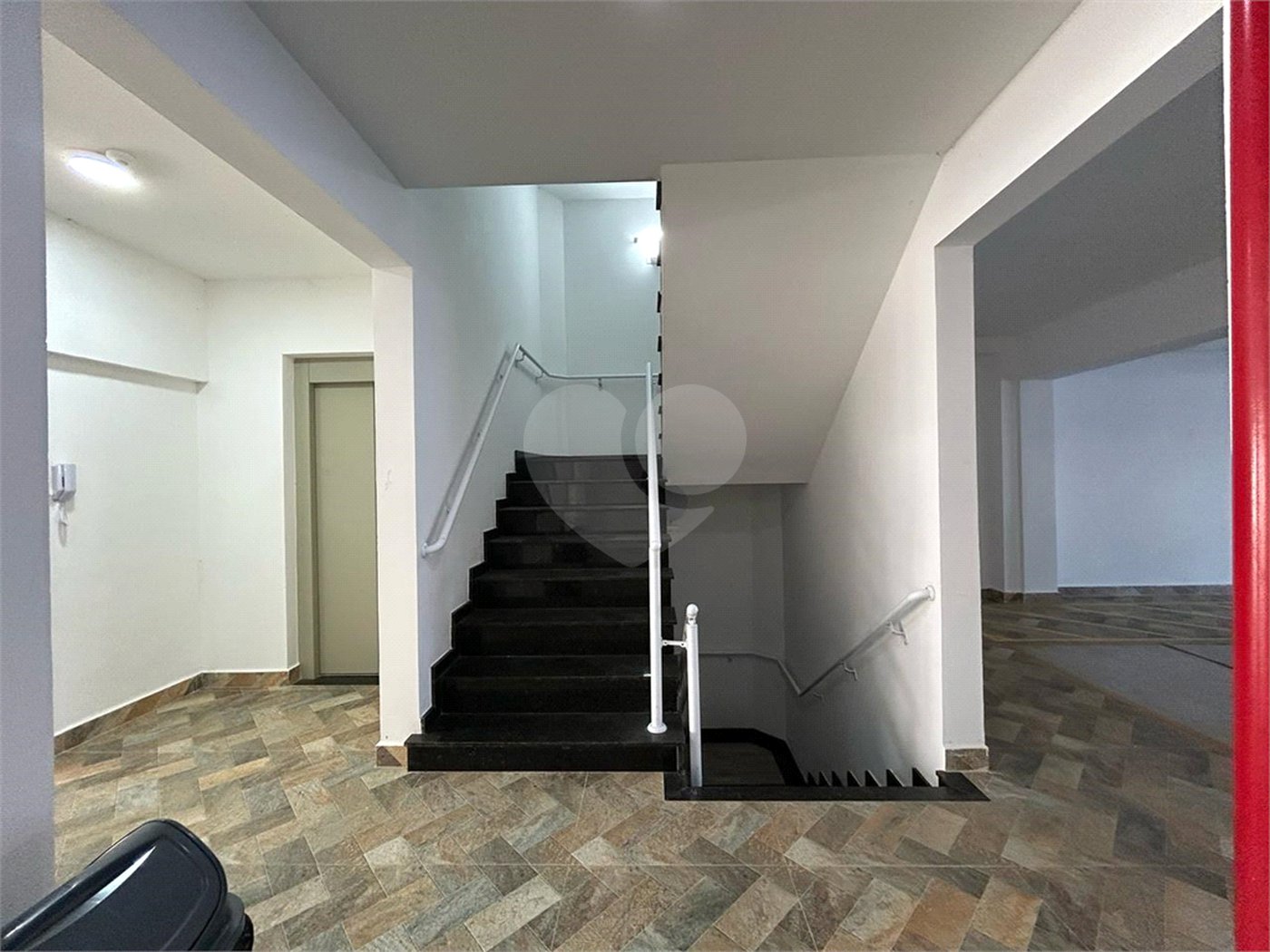 Apartamento à venda com 2 quartos, sendo 1 suíte, em Vila Guarani, Santo André, SP