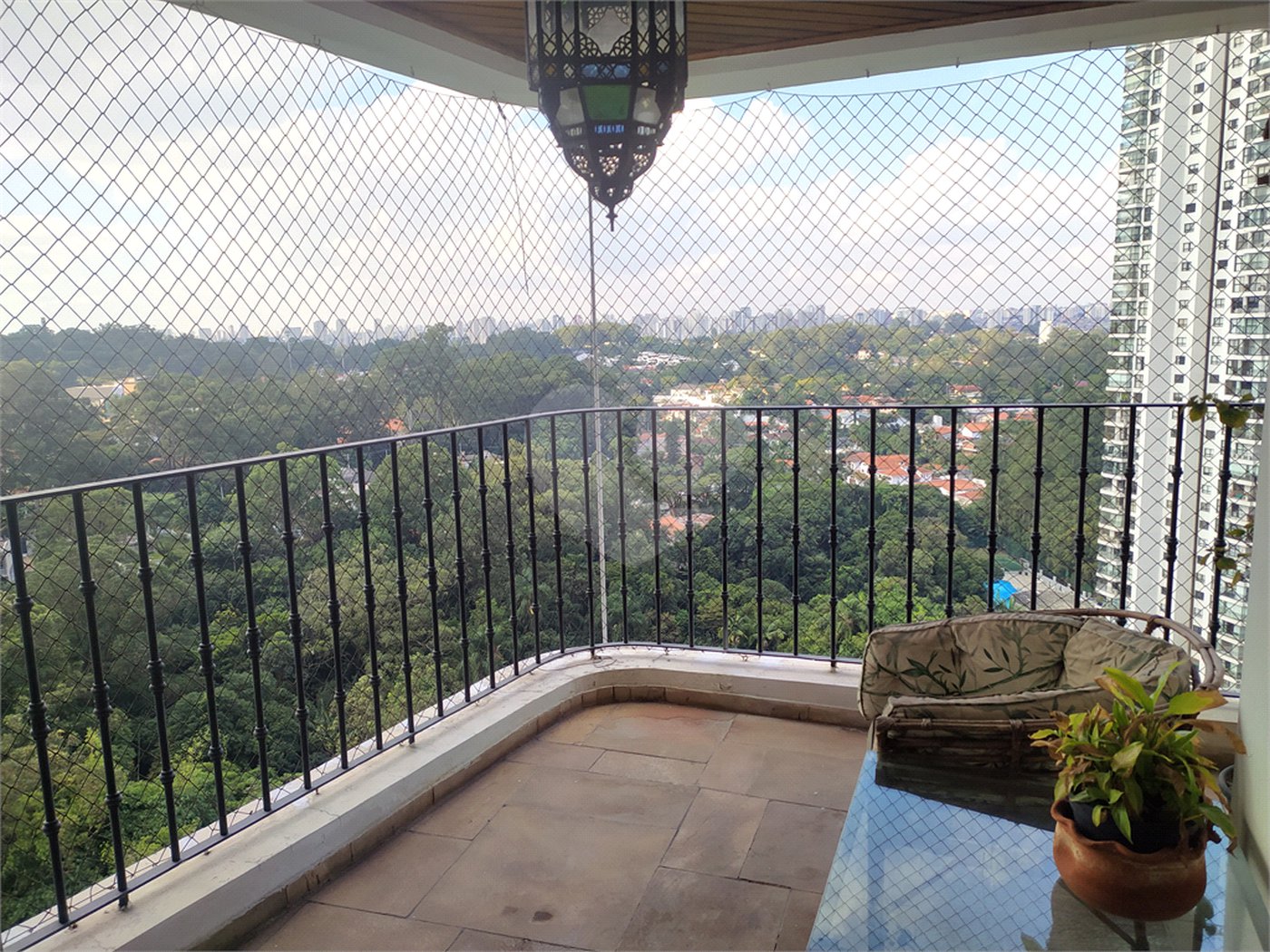 Apartamento à venda com 4 suítes em Jardim Marajoara, São Paulo, SP