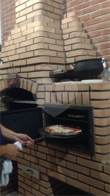 Casa à venda com 3 quartos, sendo 1 suíte,  no condomínio Vista Alegre, Bom Jesus dos Perdões - SP