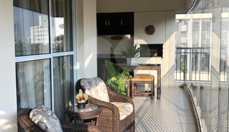 Apartamento à venda com 4 quartos, sendo 3 suítes,  em Cambuci, São Paulo, SP