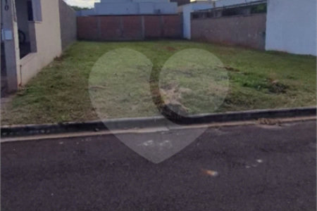 Terreno à venda em Quinta do Salto Residence, Araraquara, SP