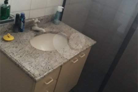 Sobrado à venda com 3 quartos em Jardim Oriental, São Paulo, SP