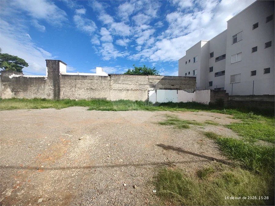 Terreno em Atibaia com 600 metros, pronto para construir, perfil para projetos residenciais e comerciais, excelente localização