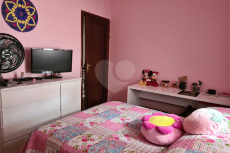 Casa com 3 dorm, 2 suítes, área gourmet, 4 vagas na Mooca
