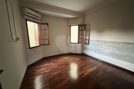 CASA COM 3 QUARTOS NO CONDOMÍNIO GRAND VILLE