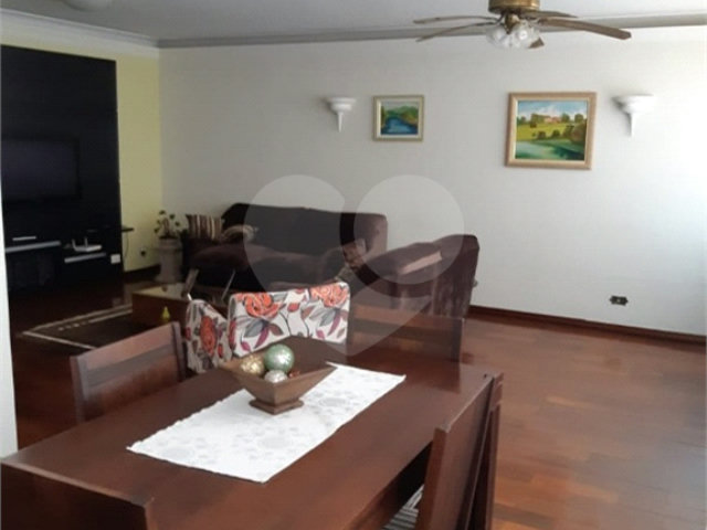 Sobrado à venda com 3 quartos, sendo 2 suítes,  em Vila Paulicéia, São Paulo, SP