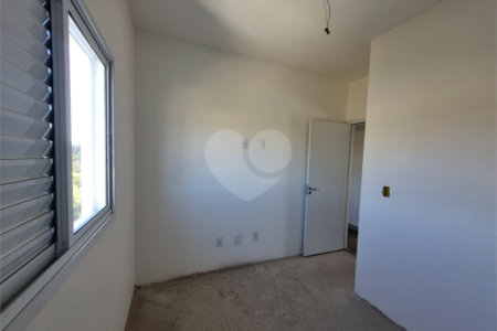 Casa à venda com 3 quartos, sendo 1 suíte, no condomínio Residencial Américo Figueiredo, Sorocaba - SP