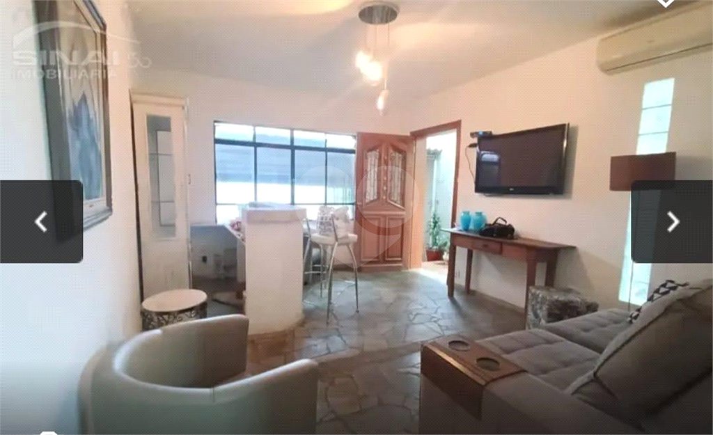 Casa à venda com 2 quartos, sendo 1 suíte,  em Barra Funda, São Paulo, SP