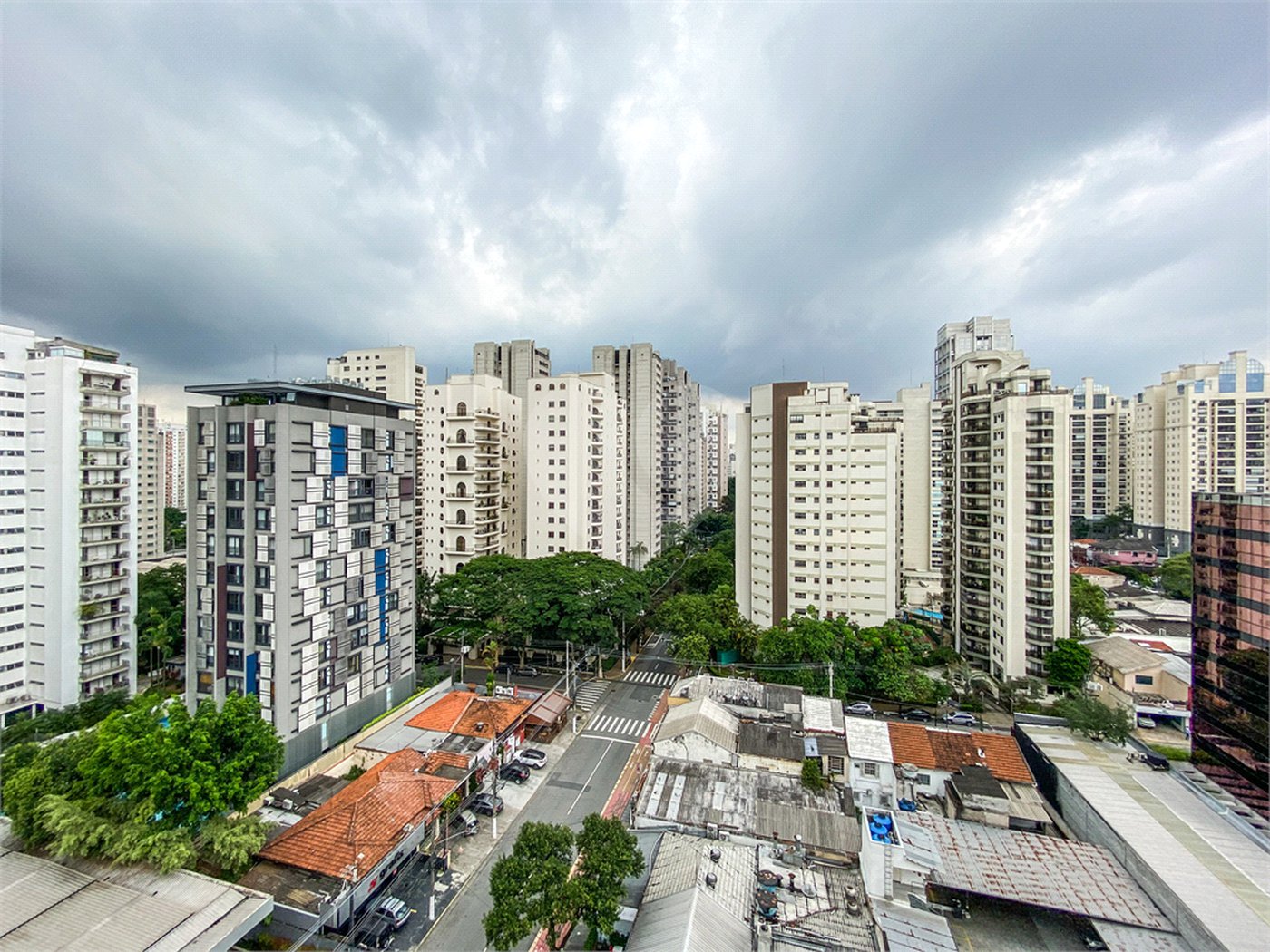 Apartamento à venda com 2 suítes em Indianópolis, São Paulo, SP