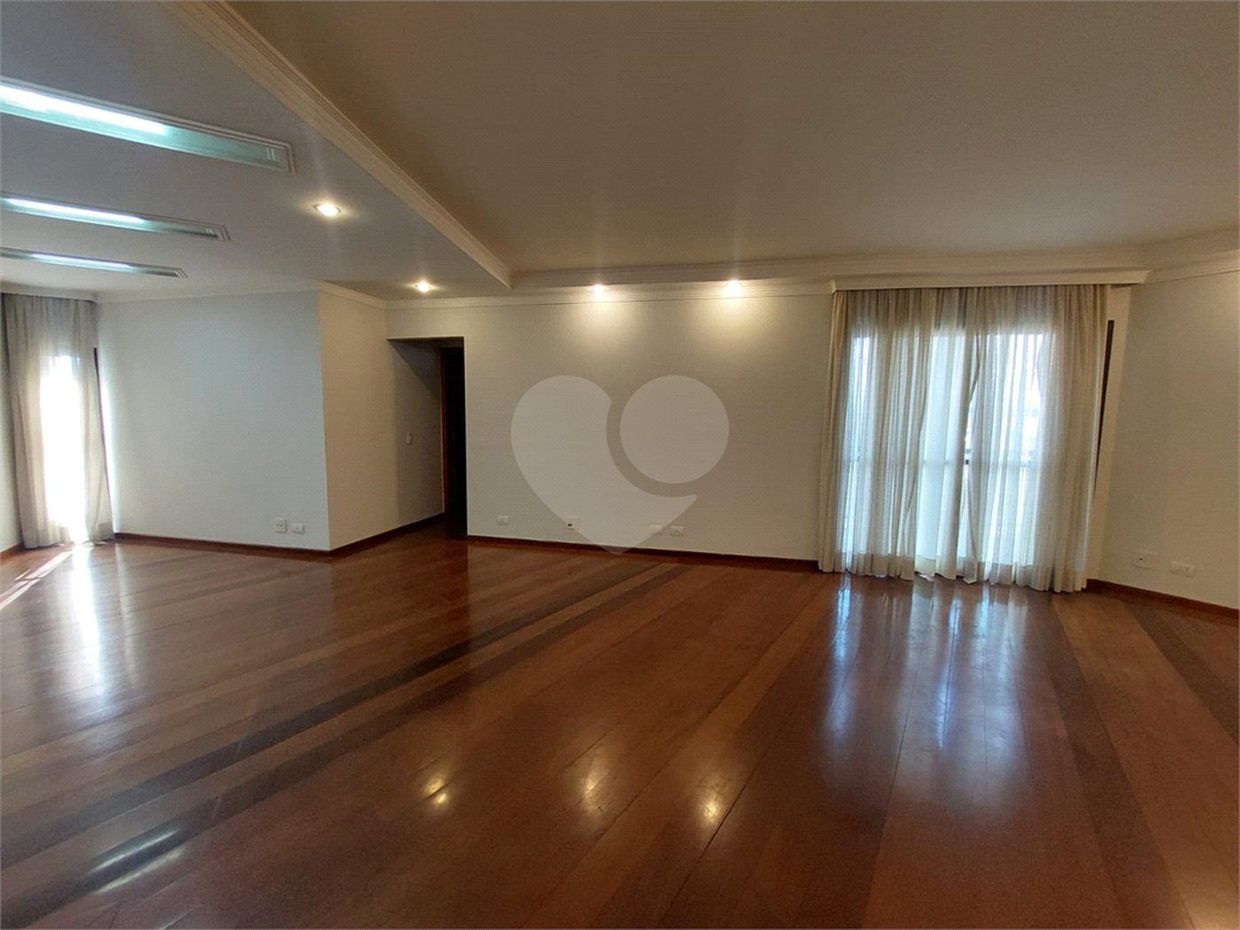 Apartamento à venda com 3 quartos, sendo 1 suíte, em Parque São Domingos, São Paulo, SP