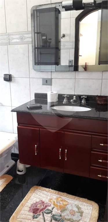 Casa à venda com 4 quartos, sendo 2 suítes, no condomínio Gleba II, Mairiporã - SP