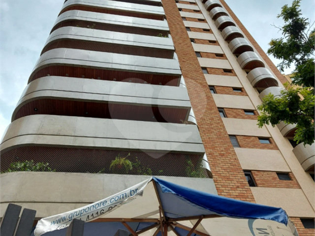 Apartamento à venda com 4 suítes em Moema, São Paulo, SP
