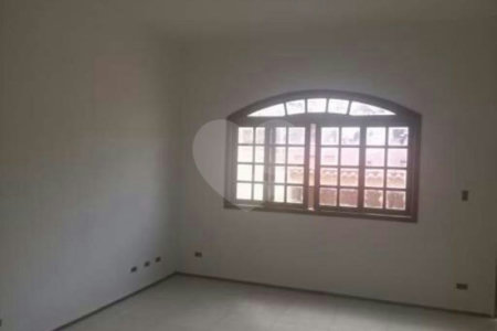 Sobrado à venda com 3 quartos, sendo 2 suítes, em Jardim Monte Kemel, São Paulo, SP