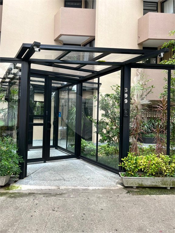 Apartamento à venda com 1 quarto em Indianópolis, São Paulo, SP