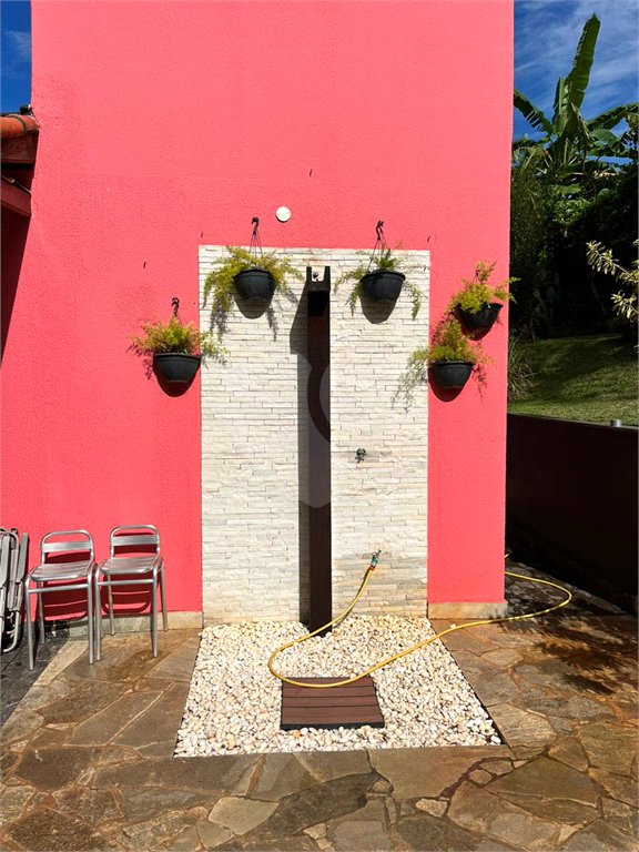Casa à venda com 3 quartos, sendo 1 suíte,  no condomínio Portal do Sabiá, Araçoiaba da Serra - SP
