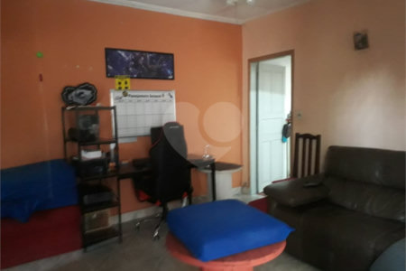 Casa à venda com 3 quartos em Jardim Peri Peri, São Paulo, SP
