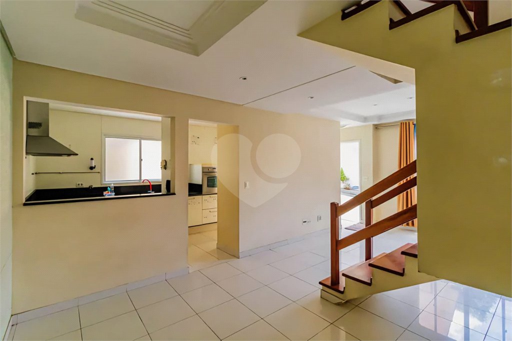 Casa à venda com 3 quartos, sendo 1 suíte,  no condomínio Villa Bella, São Paulo - SP