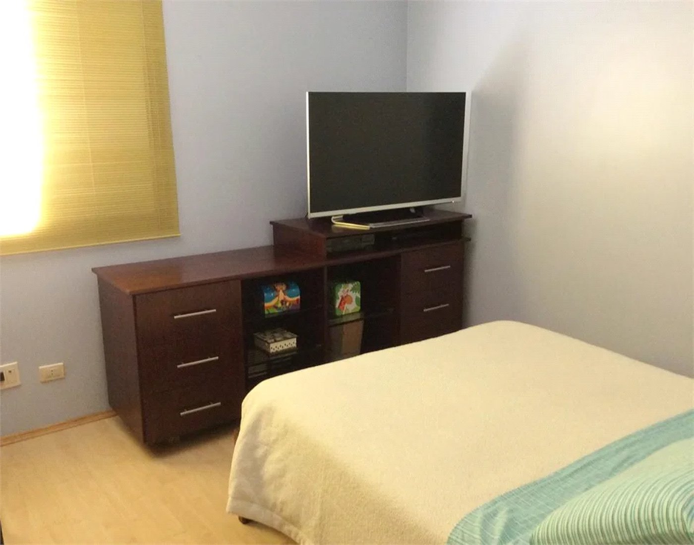 Casa à venda com 2 quartos, sendo 1 suíte,  no condomínio Villas de São Francisco I, São Paulo - SP